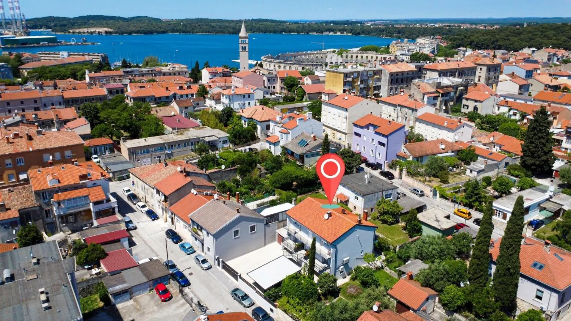 City Life With Free Parking Croatia
