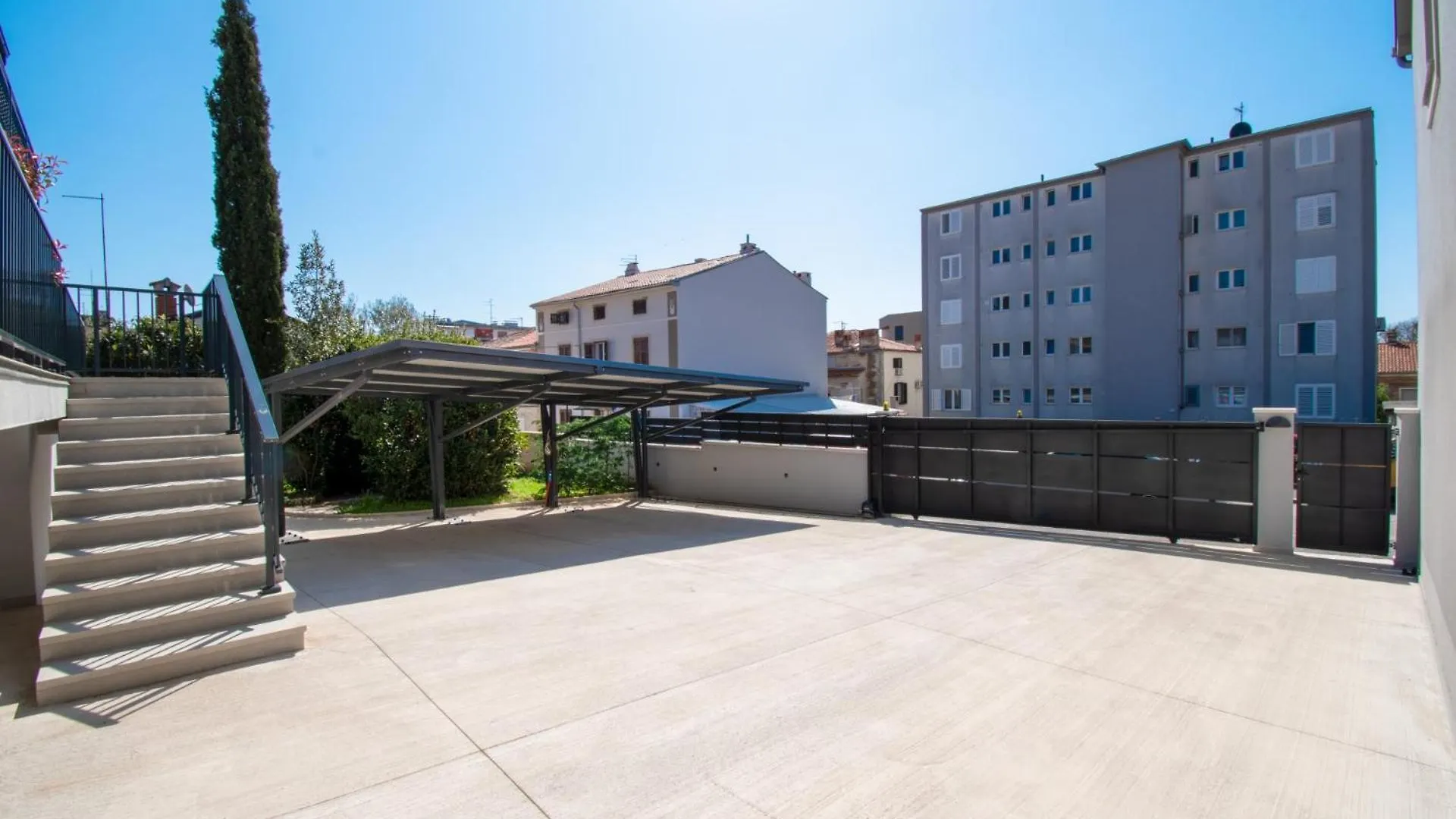 Apartment City Life With Free Parking Pula